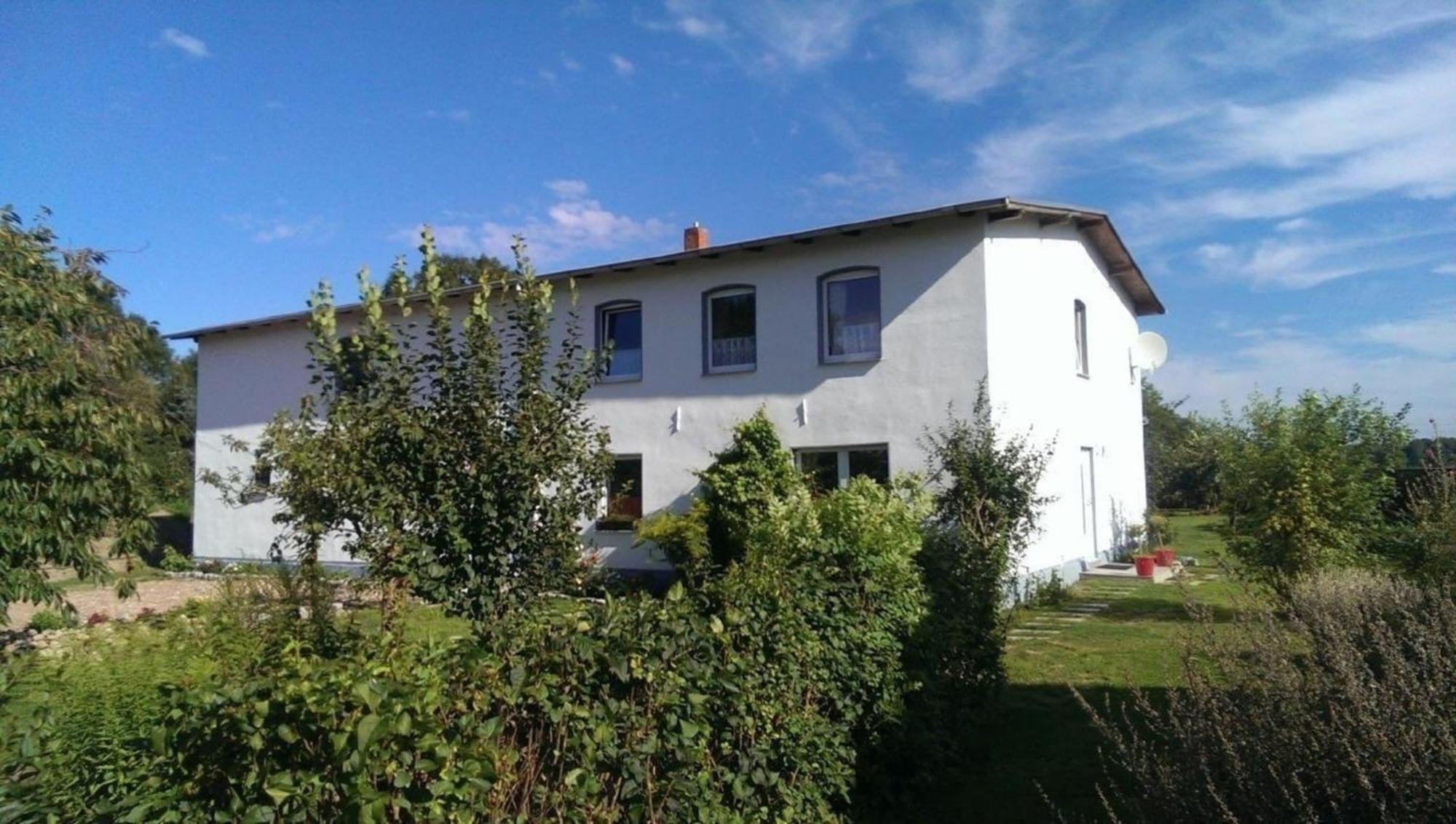 Familienfreundliche Wohnung In Vorland Mit Garten Kültér fotó